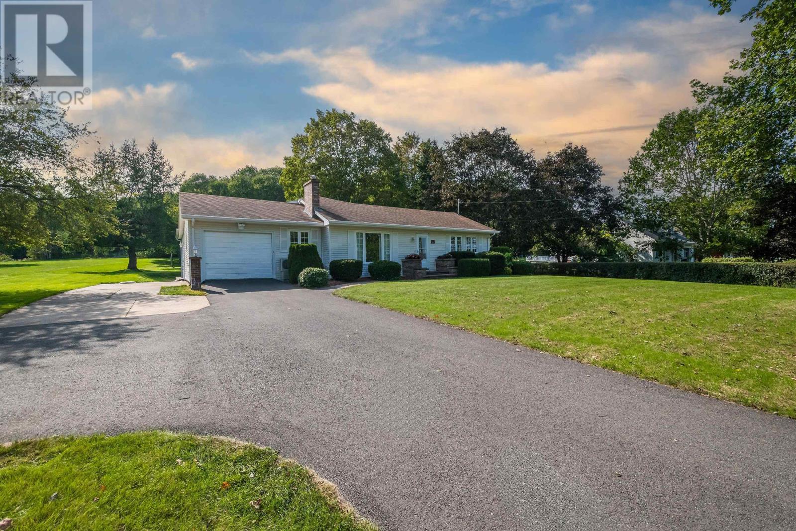 For sale 79 Clairmont Road, East Kingston, Nova Scotia B0P1R0