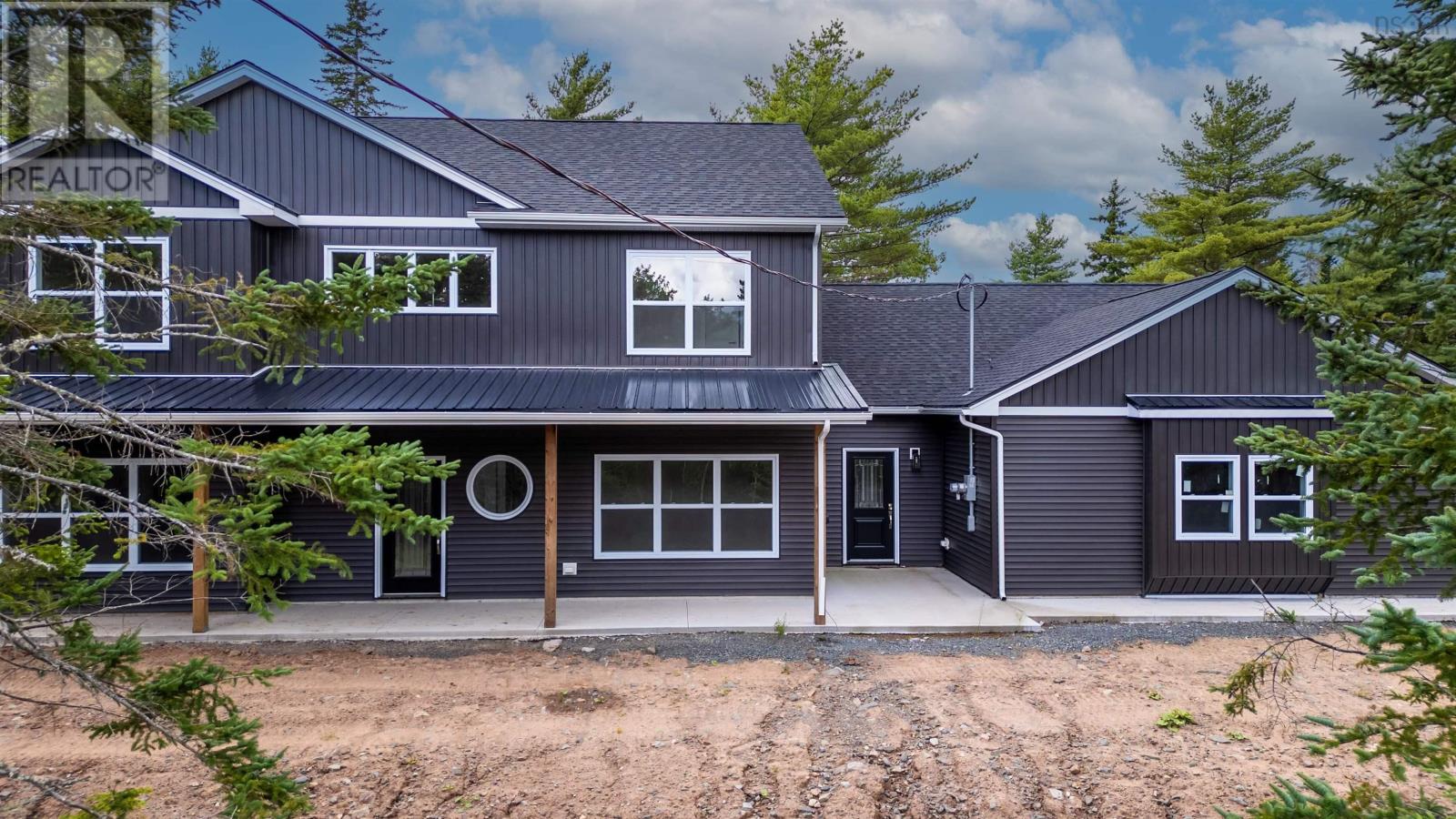 For sale 520 Perrin Drive, Fall River, Nova Scotia B2T1X8 202324653