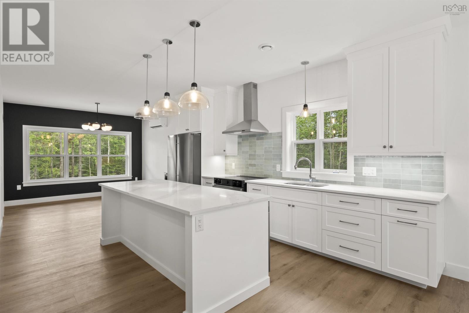 For sale 520 Perrin Drive, Fall River, Nova Scotia B2T1X8 202324653