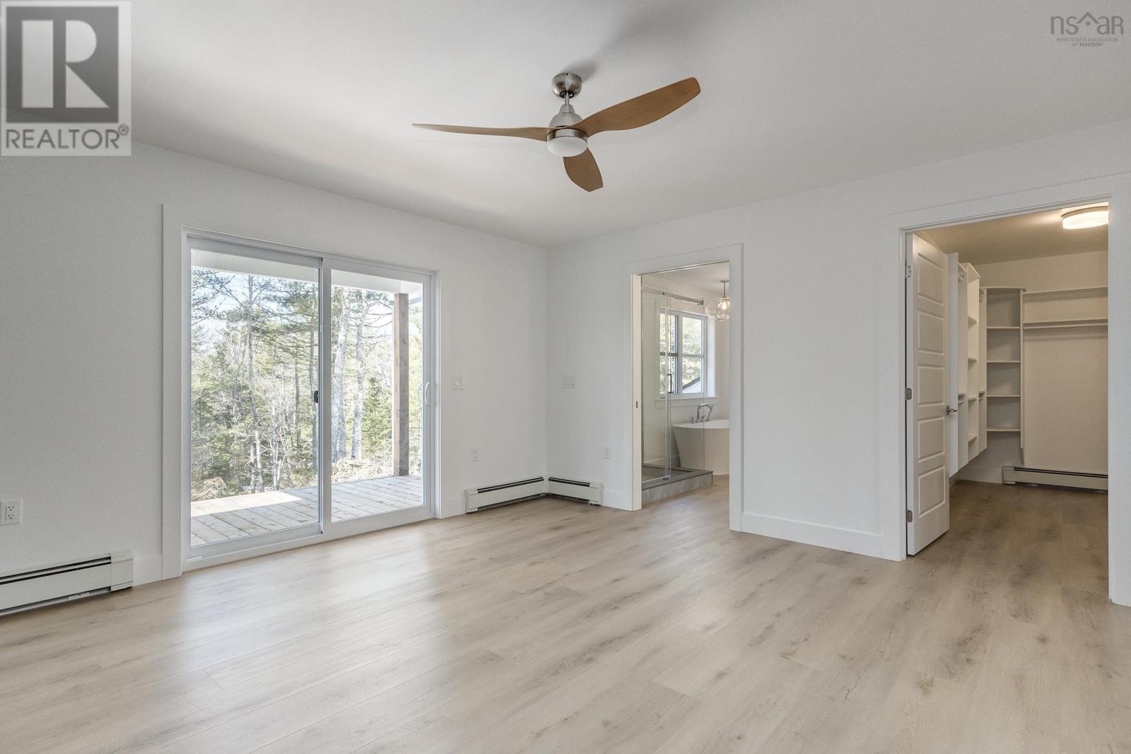 For sale 520 Perrin Drive, Fall River, Nova Scotia B2T1X8 202324653