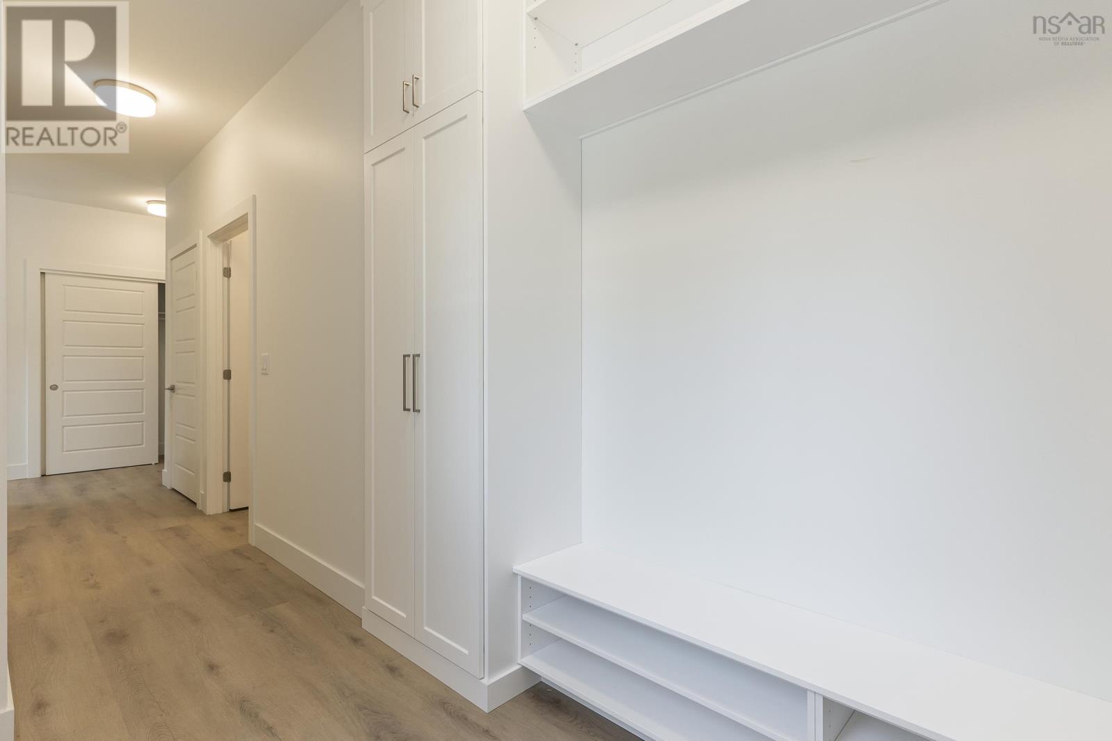 For sale 520 Perrin Drive, Fall River, Nova Scotia B2T1X8 202324653