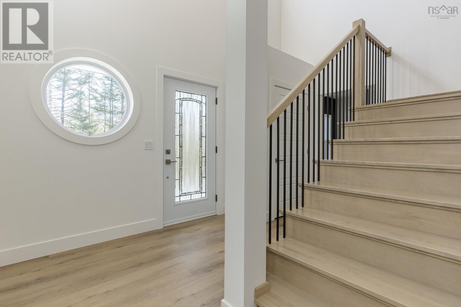 For sale 520 Perrin Drive, Fall River, Nova Scotia B2T1X8 202324653