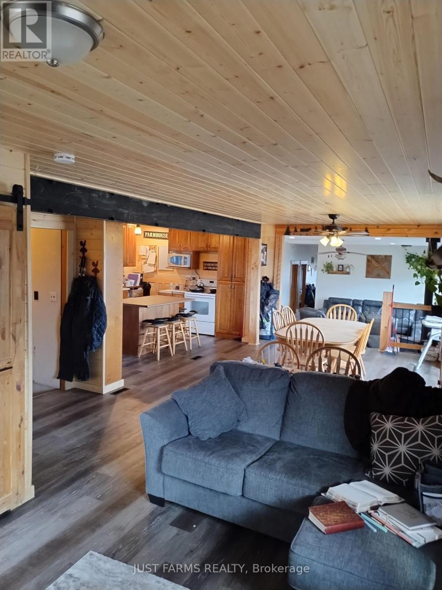 For sale 877 FISHER RD W, Emo, Ontario P0W1E0 X8239676 REALTOR.ca