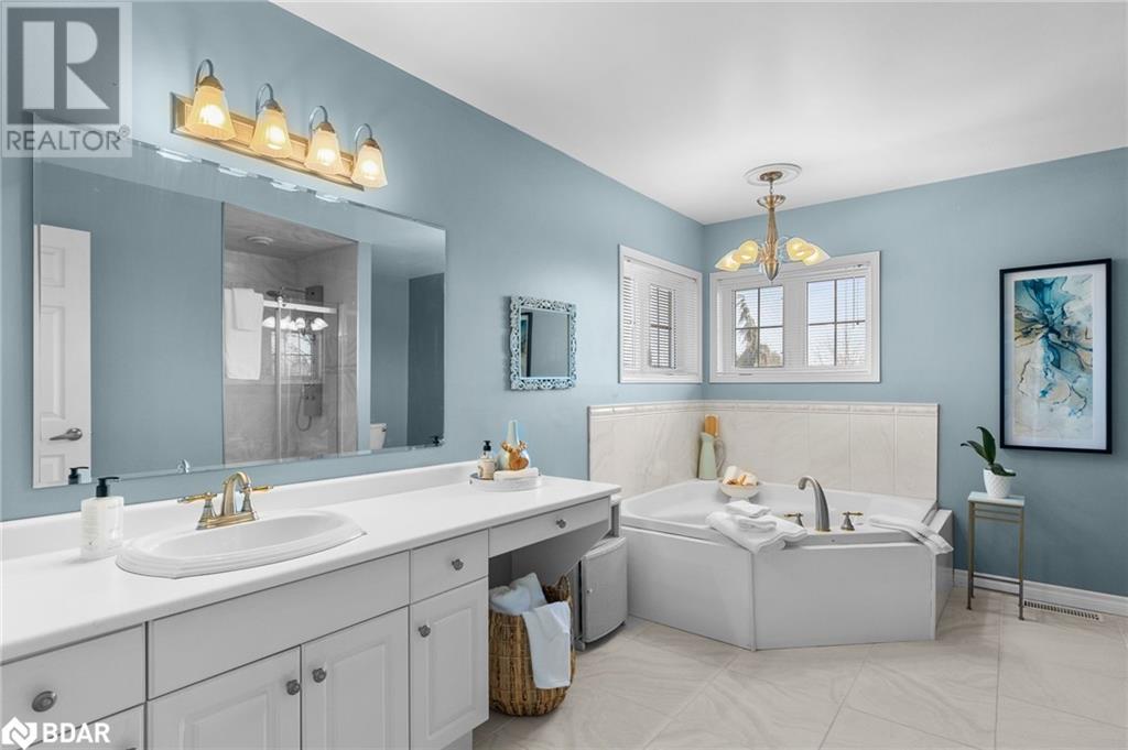 For sale 8670 CRAYTON COURT, Gowanstown, Ontario N0G1Y0 40549504