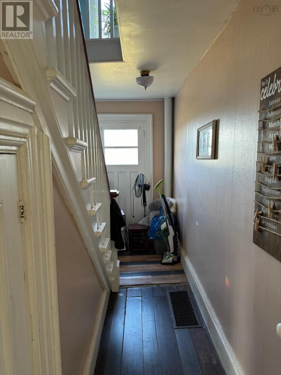 For sale 13 School Street, Lower West Pubnico, Nova Scotia B0W2C0