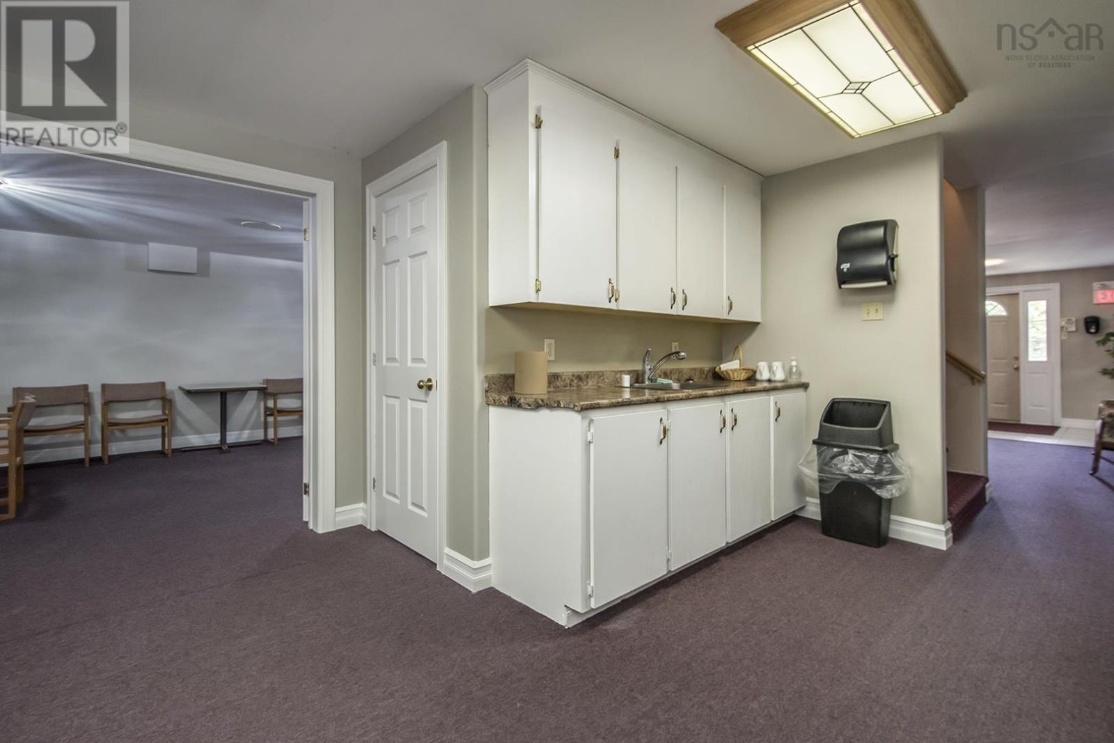 For sale 13549 Peggys Cove Road, Upper Tantallon, Nova Scotia B3Z2J4