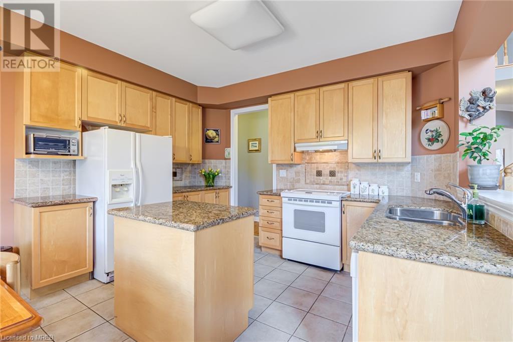 For sale 2555 NICHOLS Drive, Oakville, Ontario L6H7L3 40573156