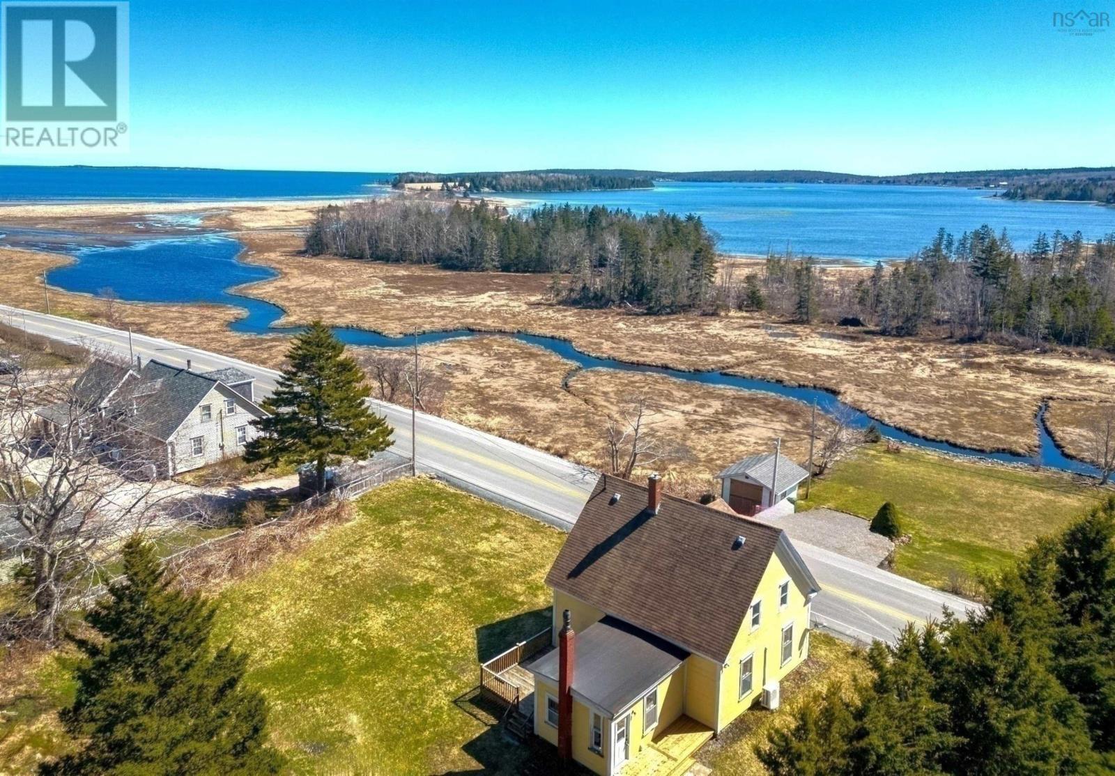 For sale 3442 Highway 332, Rose Bay, Nova Scotia B0J2X0 202407007
