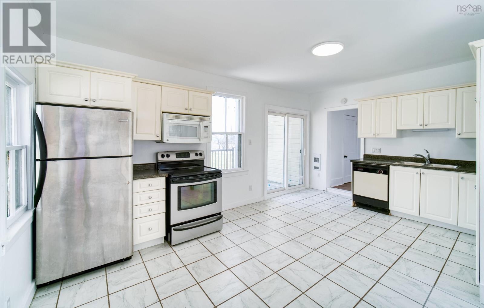 For sale 3442 Highway 332, Rose Bay, Nova Scotia B0J2X0 202407007