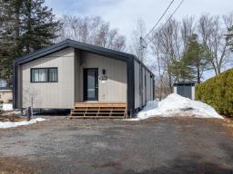 For sale: 3737 Ch. Ste-Anne, Lévis (Les Chutes-de-la-Chaudière 