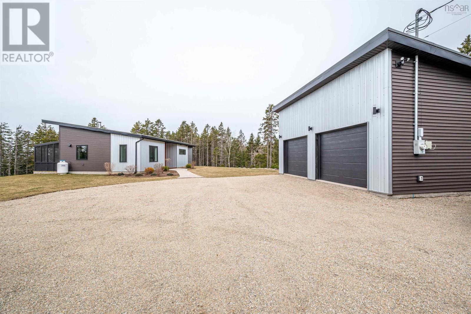 271 Masons Point Road, Head Of St. Margarets Bay, Nova Scotia B3Z1Z9