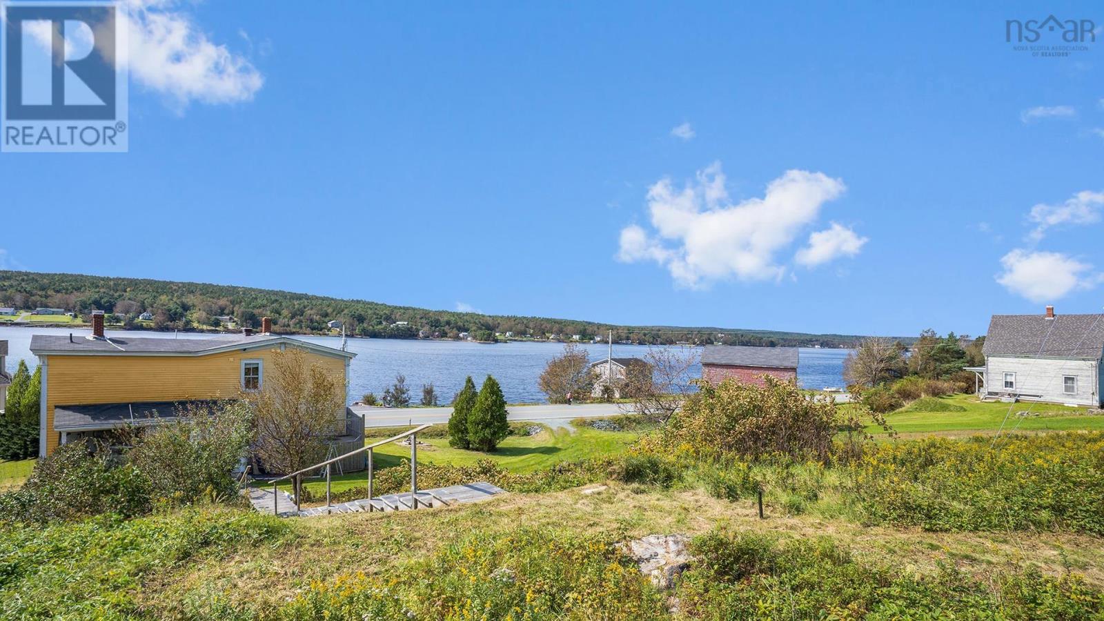 For sale 5618 Highway 332, Middle Lahave, Nova Scotia B4V3E2 202404686 REALTOR.ca