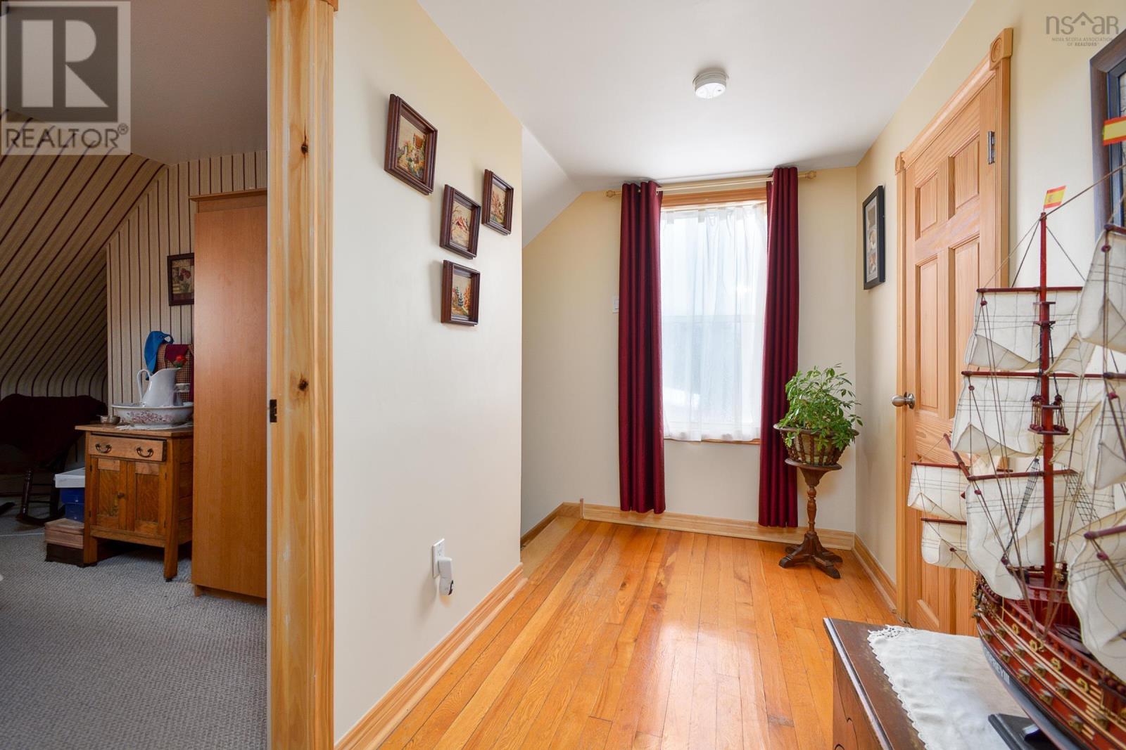 For sale 387 Rudderham Road, Point Edward, Nova Scotia B2A4V6 202406787 REALTOR.ca