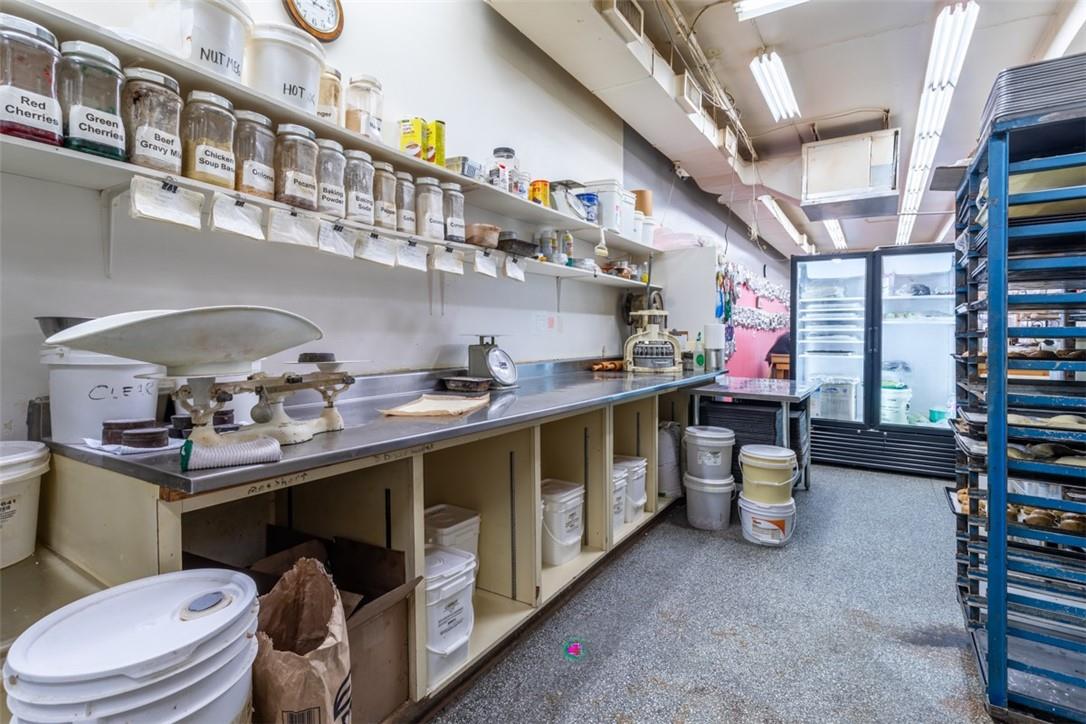 For sale 2049 MOUNT FOREST Drive, Burlington, Ontario L7P1H4