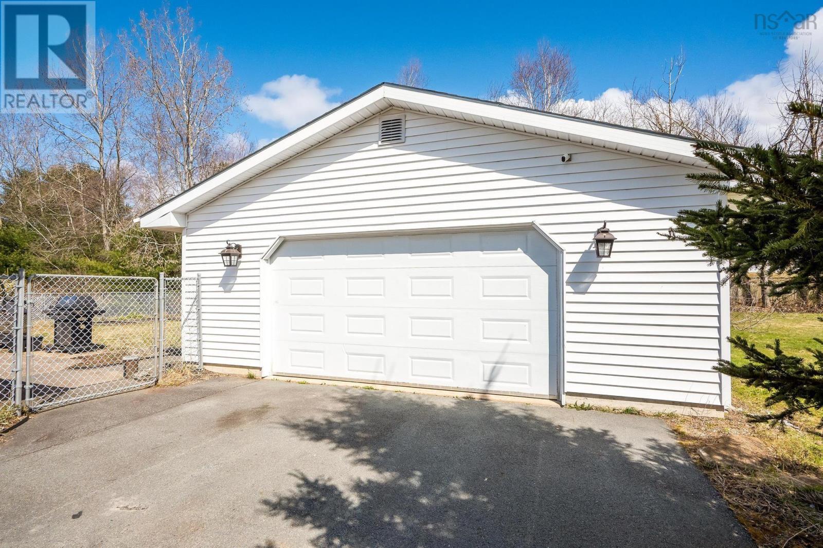 1510 Sarah Drive, Coldbrook, Nova Scotia B3R1A1 REALTOR.ca