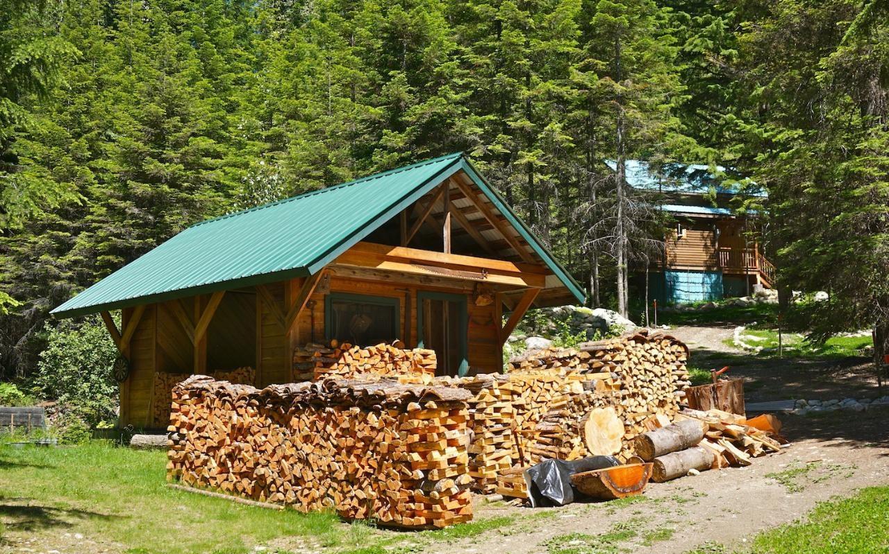 For sale 6225 PORTO RICO YMIR ROAD, Ymir, British Columbia V0G2K0