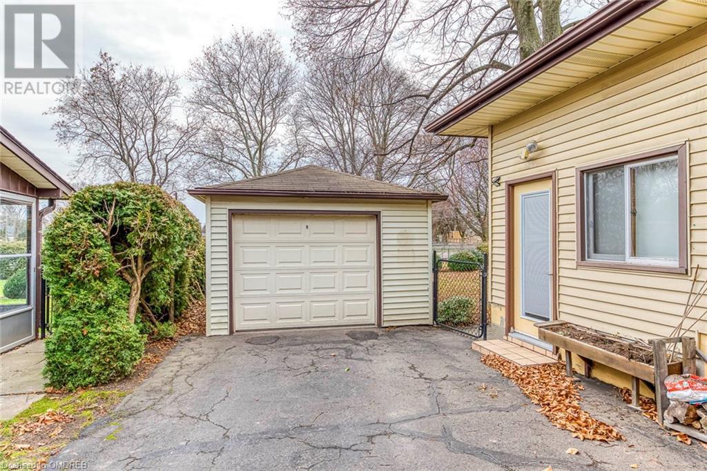 For sale 414 BELVENIA Road, Burlington, Ontario L7L2G6 40574850