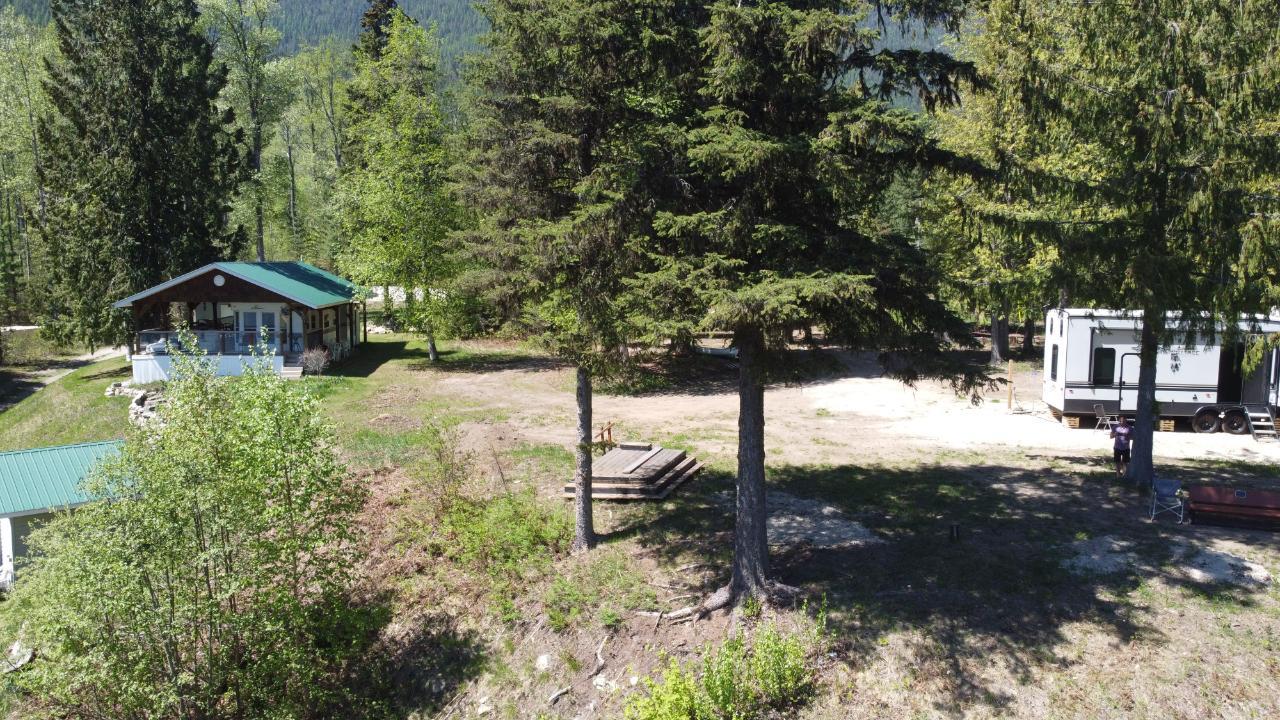 For sale 209 ISLAND VIEW ROAD, Summit Lake, British Columbia V0G1R1