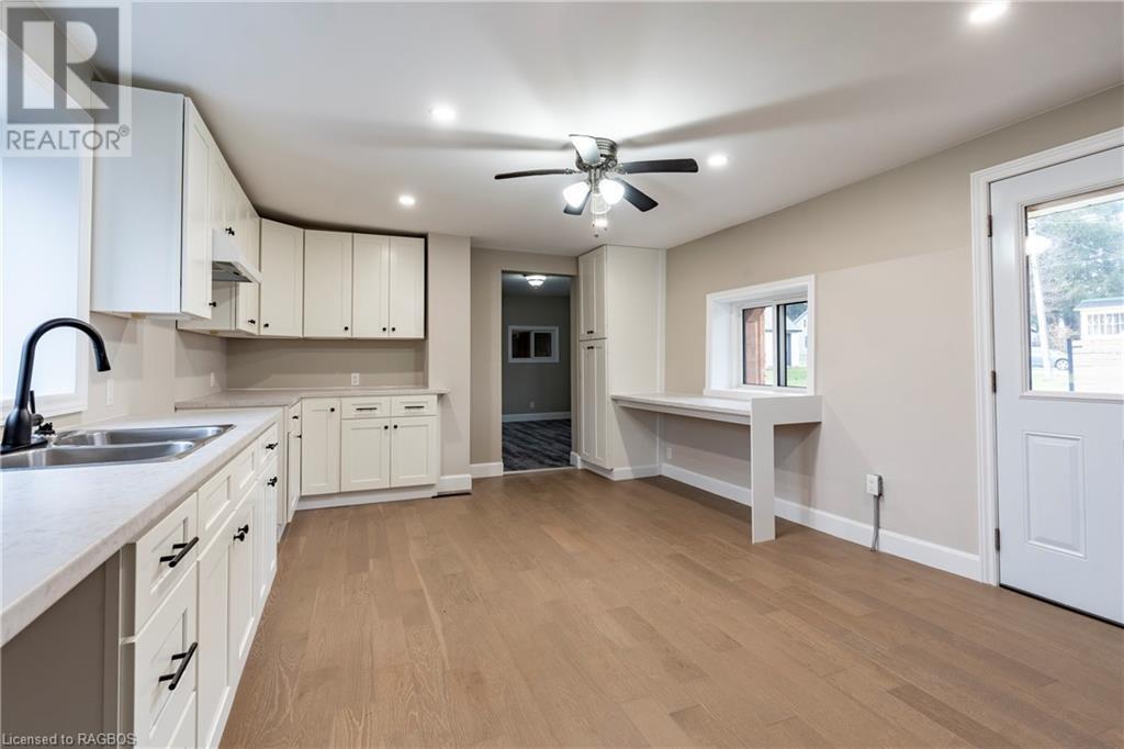 For sale 45 BROWNLEE Street S, Teeswater, Ontario N0G2S0 40564780 REALTOR.ca