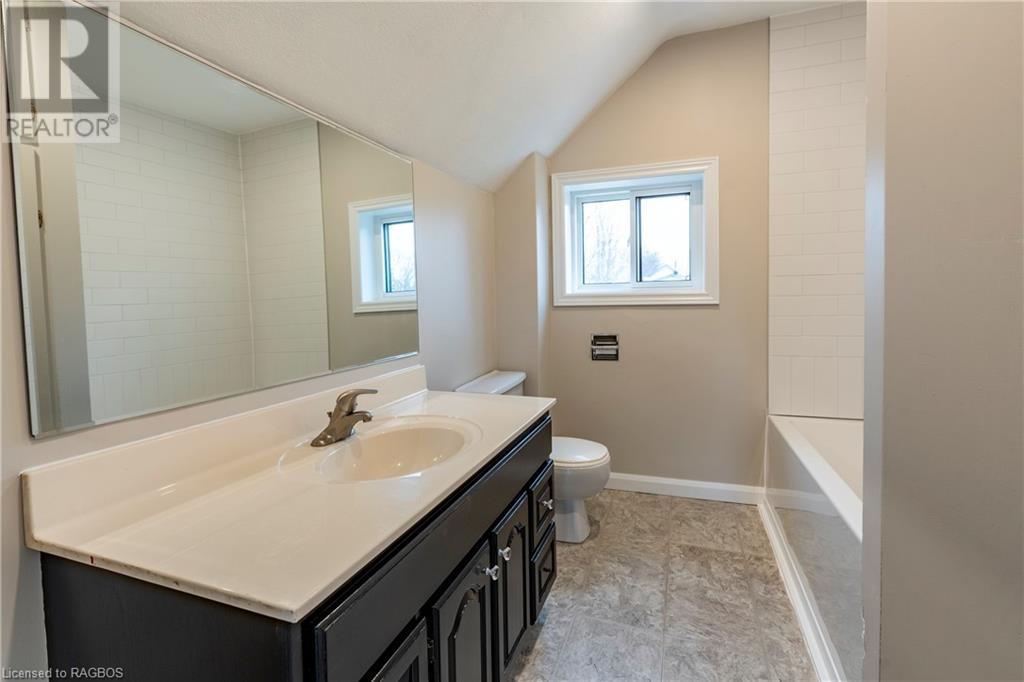 For sale 45 BROWNLEE Street S, Teeswater, Ontario N0G2S0 40564780 REALTOR.ca