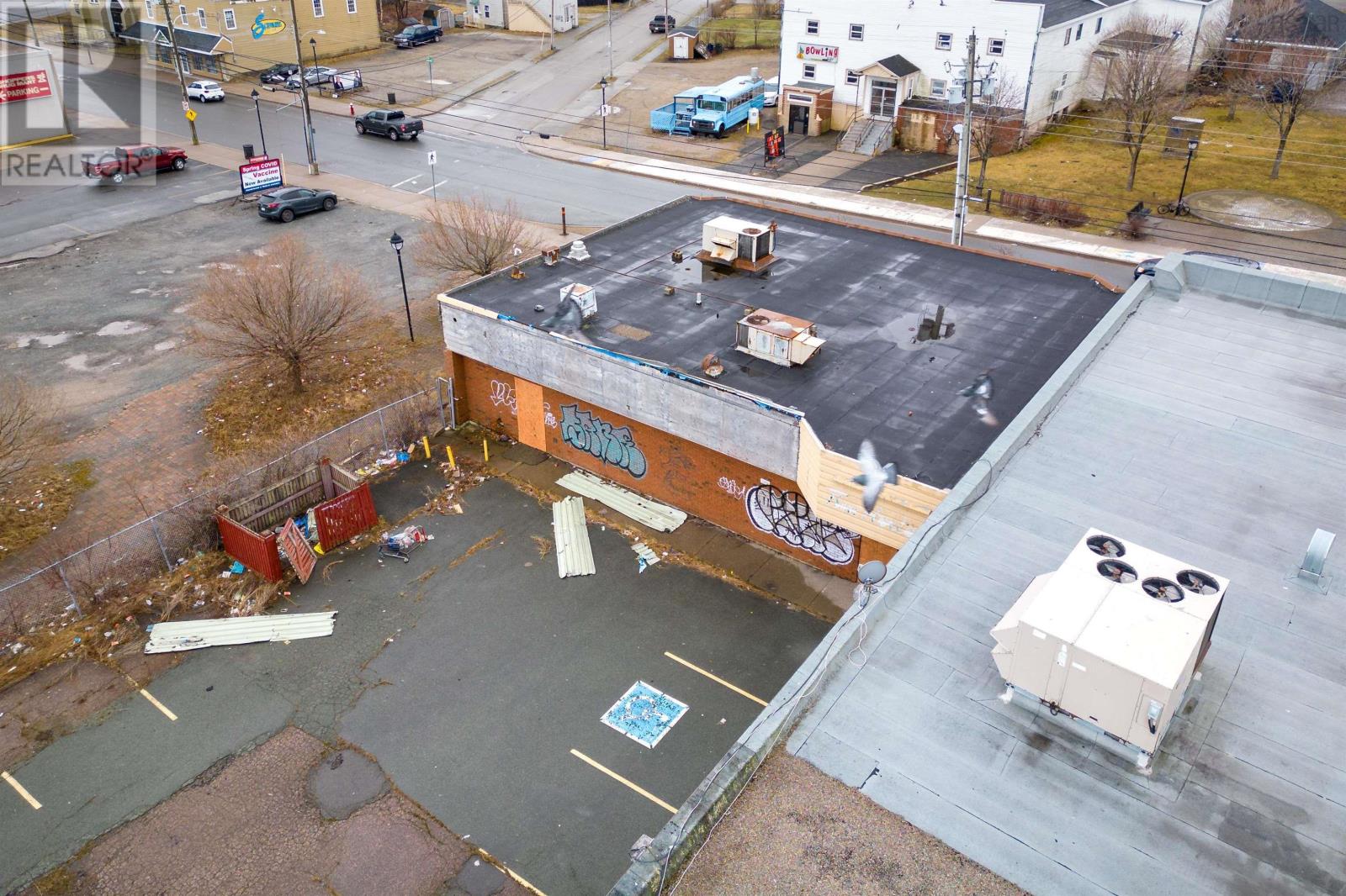 For sale 225 Commercial Street, Glace Bay, Nova Scotia B1A3C3