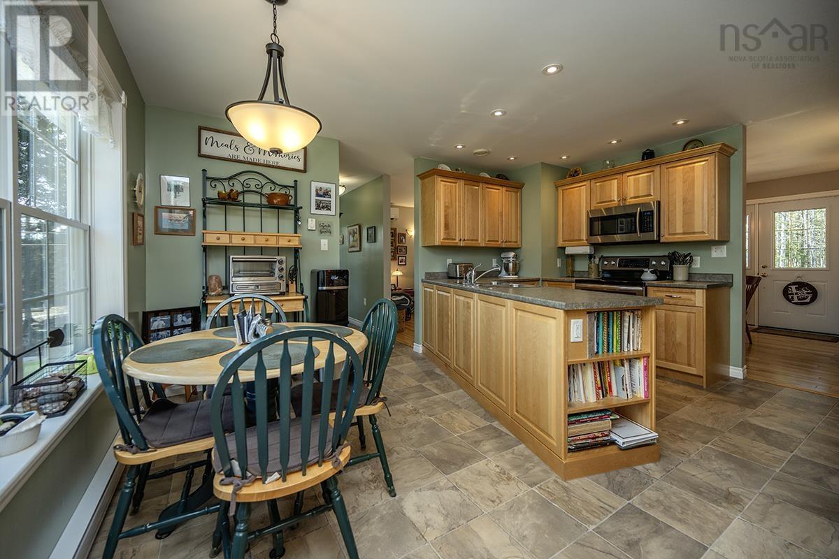 1076 Ashdale Road, South Rawdon, Nova Scotia B0N1Z0 REALTOR.ca