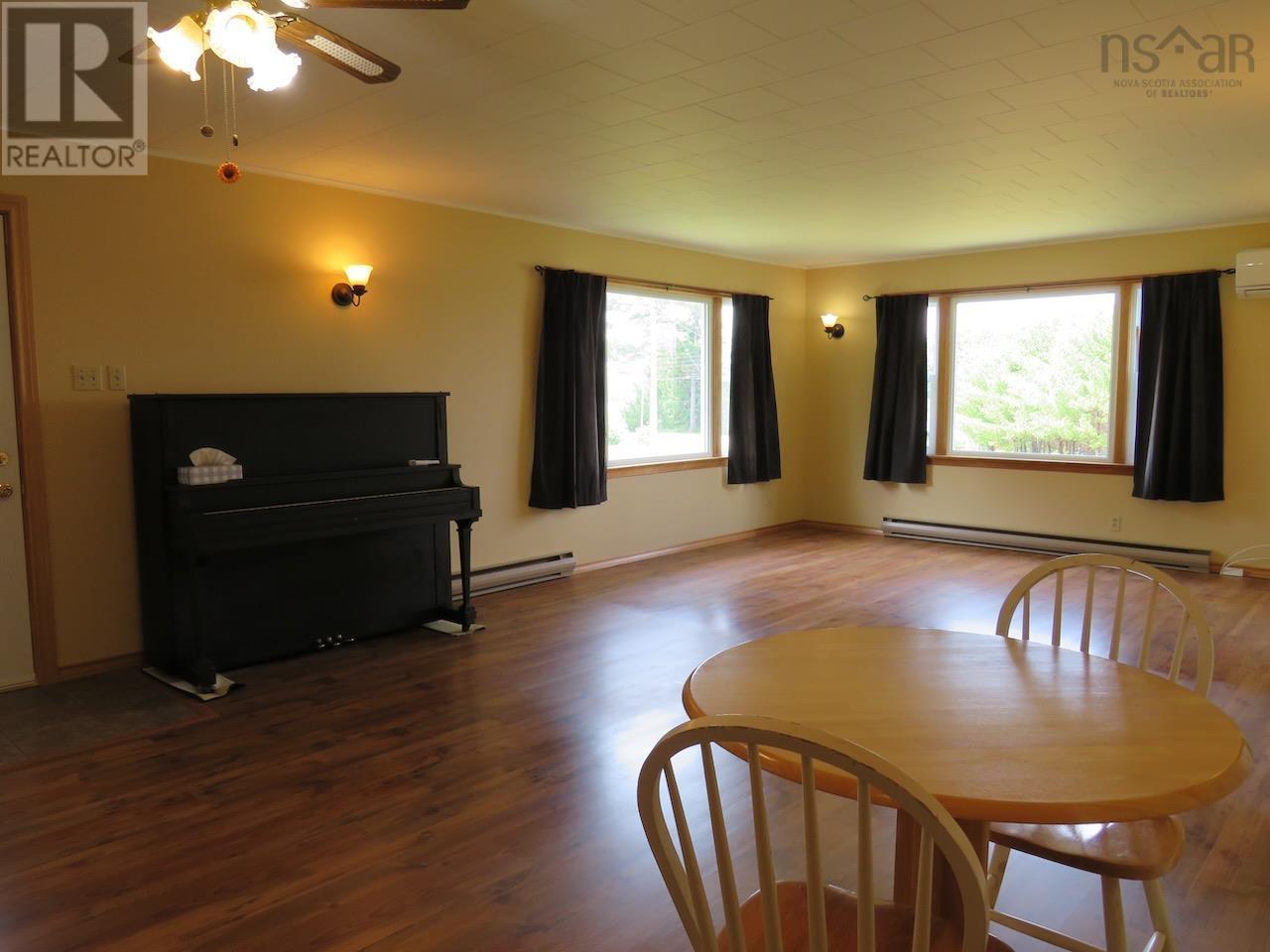 For sale 17 Crouse's Settlement Road, Upper Lahave, Nova Scotia B4V2W2 202403956 REALTOR.ca