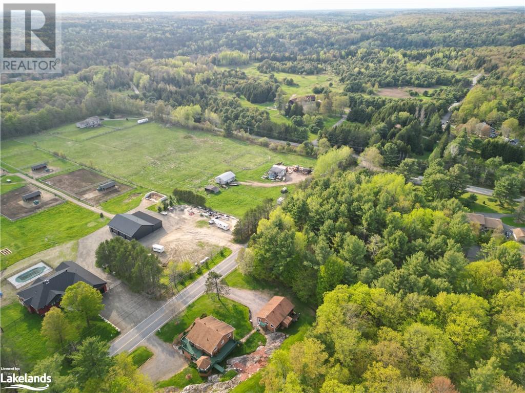 For sale 1751 CEDAR Lane, Bracebridge, Ontario P1L1W9 40563830