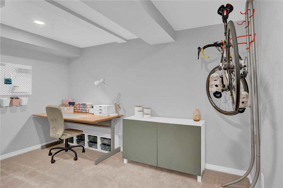 For sale 175 Fiddlers Green Road, Unit 34, Ancaster, Ontario L9G4X7