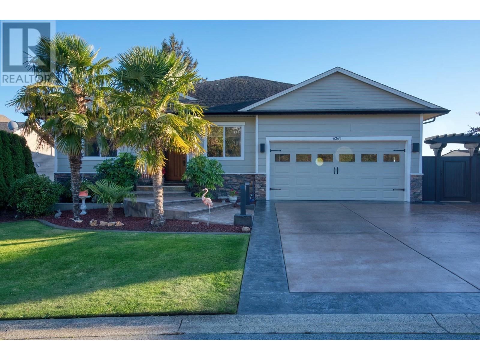 For sale 6369 JASPER ROAD, Sechelt, British Columbia V7Z0R7 R2873918