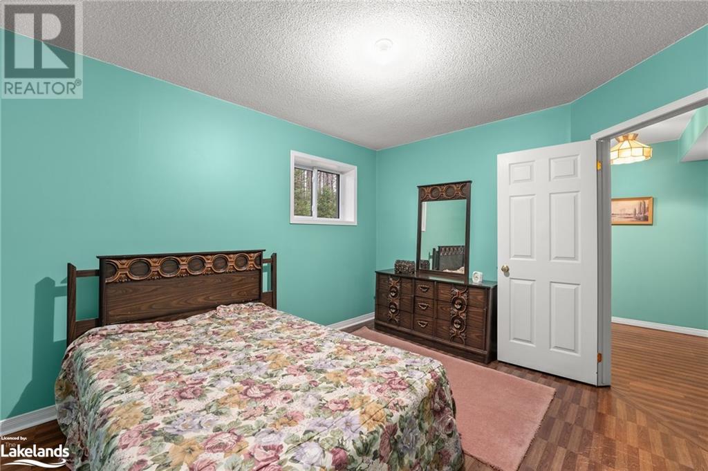 For sale 1673 BARRY LINE Road, West Guilford, Ontario K0M1J1