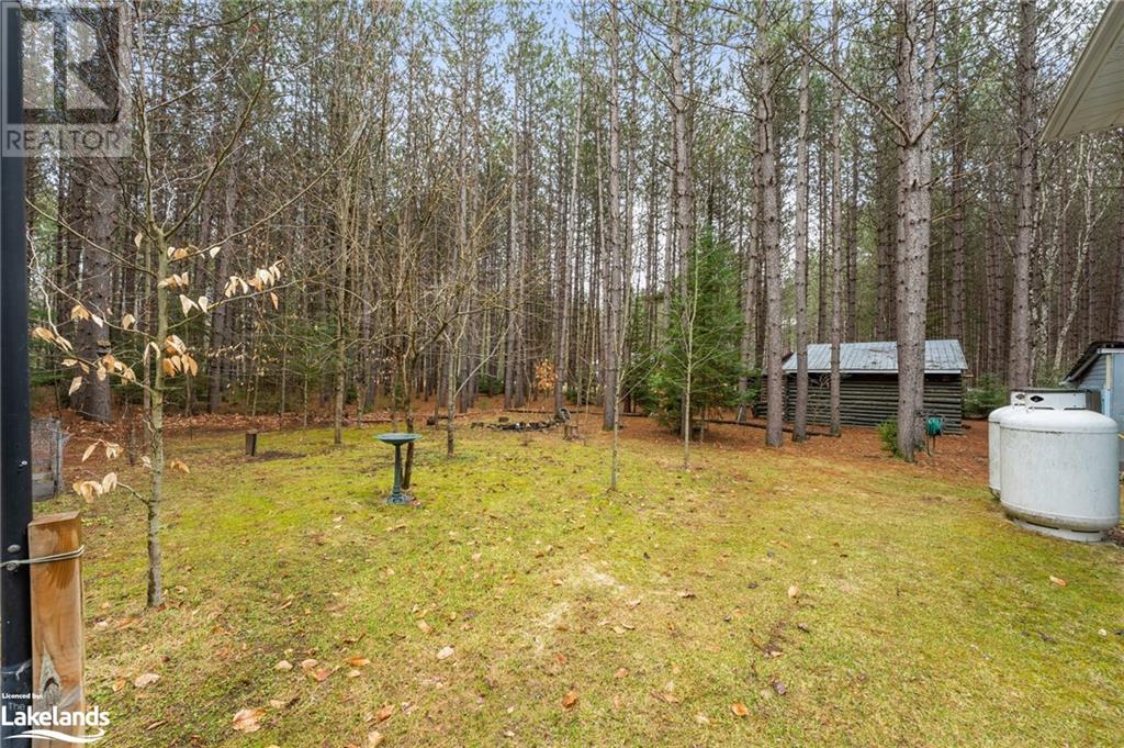 For sale 1673 BARRY LINE Road, West Guilford, Ontario K0M1J1