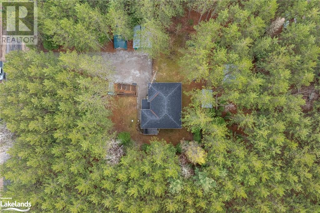 For sale 1673 BARRY LINE Road, West Guilford, Ontario K0M1J1