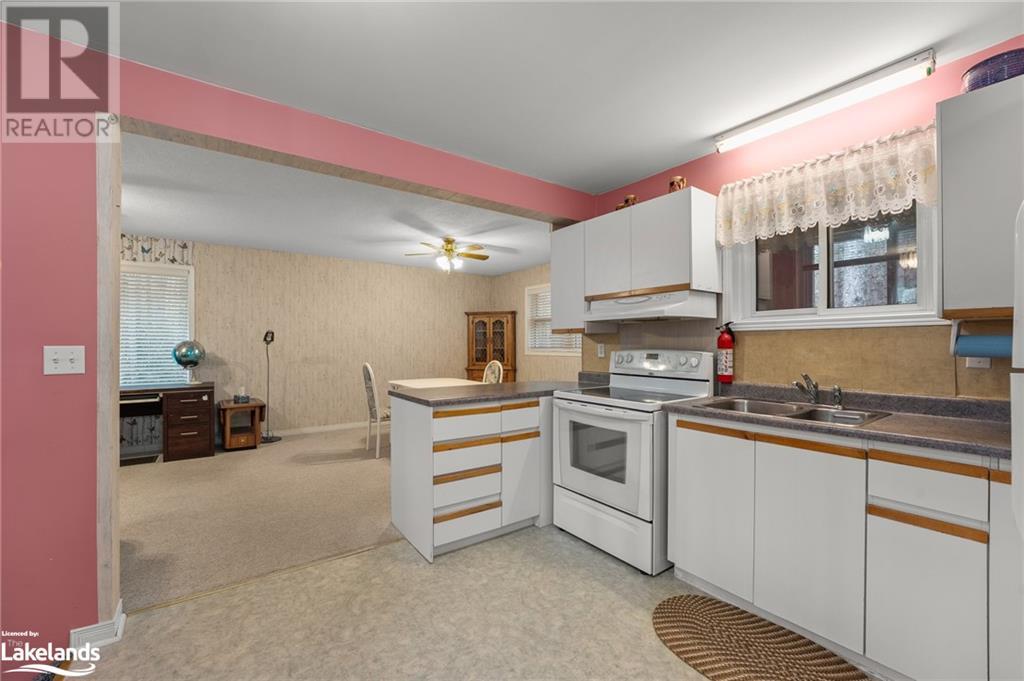 For sale 1673 BARRY LINE Road, West Guilford, Ontario K0M1J1