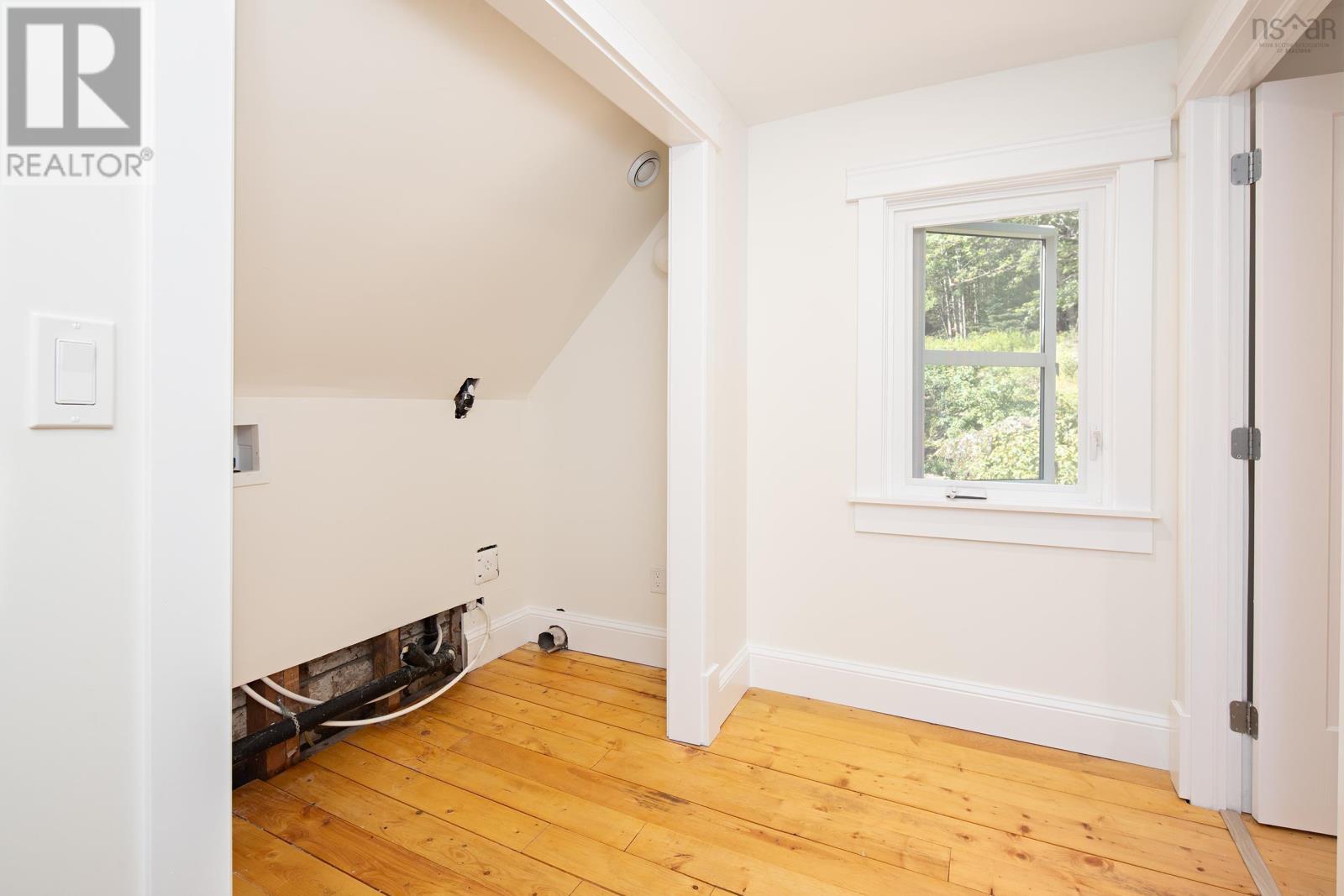 For sale 246 Highway 329, Fox Point, Nova Scotia B0J1T0 202403933