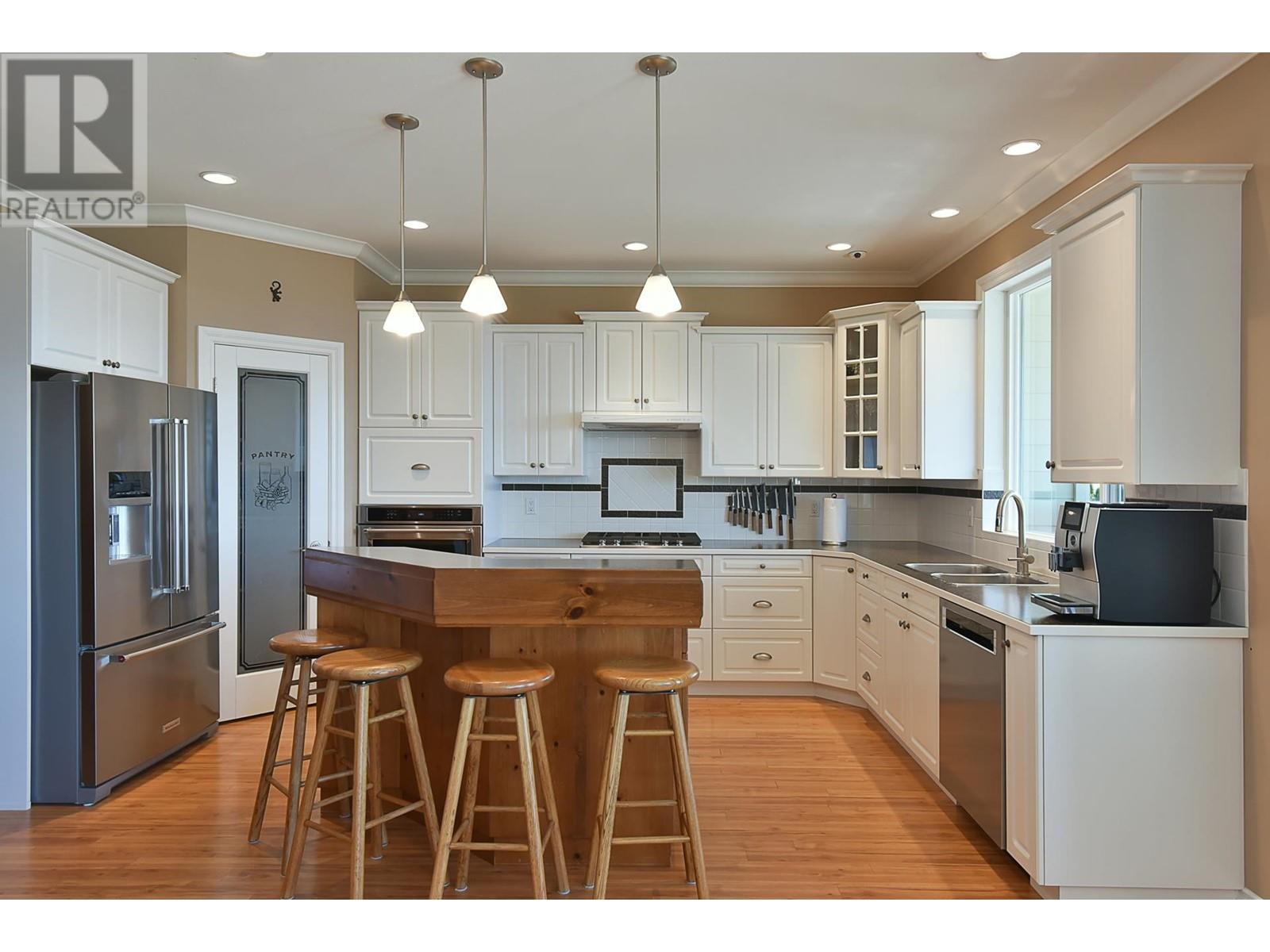 For sale 6217 ORACLE ROAD, Sechelt, British Columbia V7Z0N7 R2873199