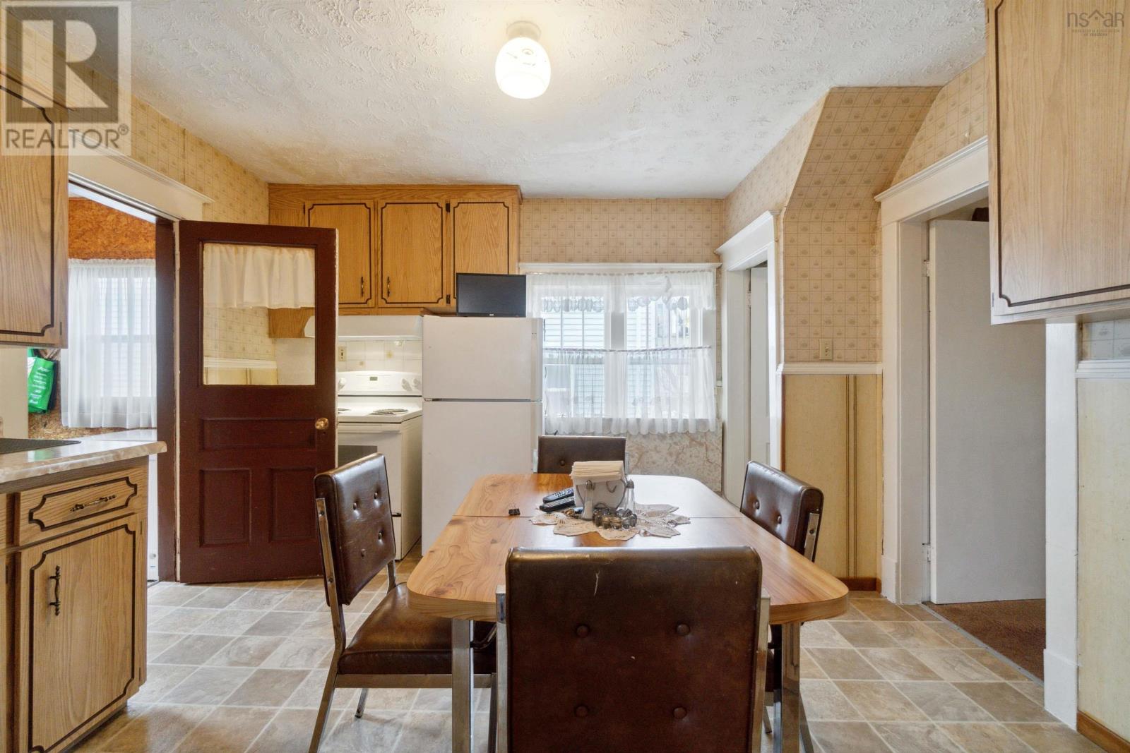 30 Vimy Avenue, Halifax, Nova Scotia B3M1G6 REALTOR.ca