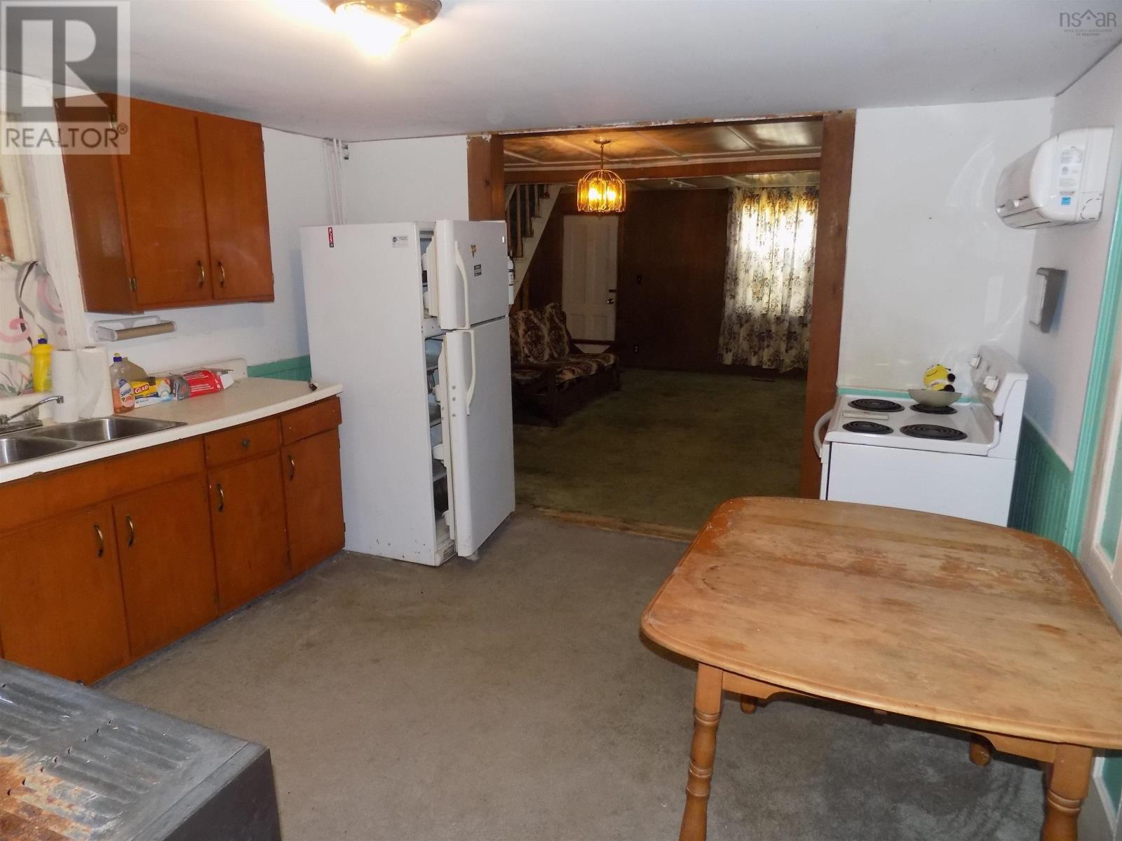 For sale 113 Long Cove Road, Port Medway, Nova Scotia B0J2T0