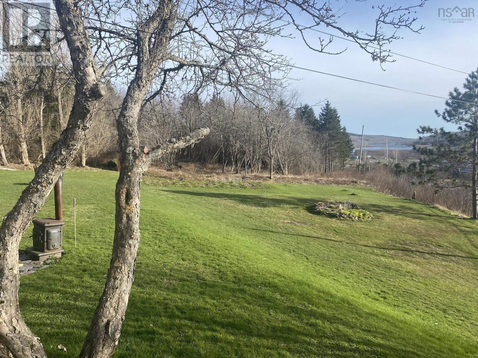 For sale 1812 Highway 7, North Lochaber, Nova Scotia B2G2L3 202404112 REALTOR.ca