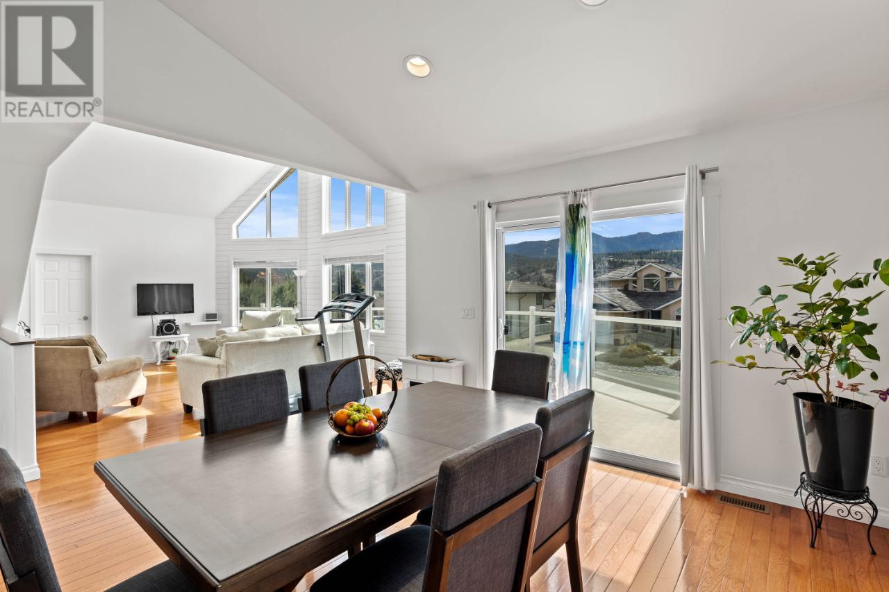 For sale 3601 NAVATANEE DRIVE, Kamloops, British Columbia V2H1S1