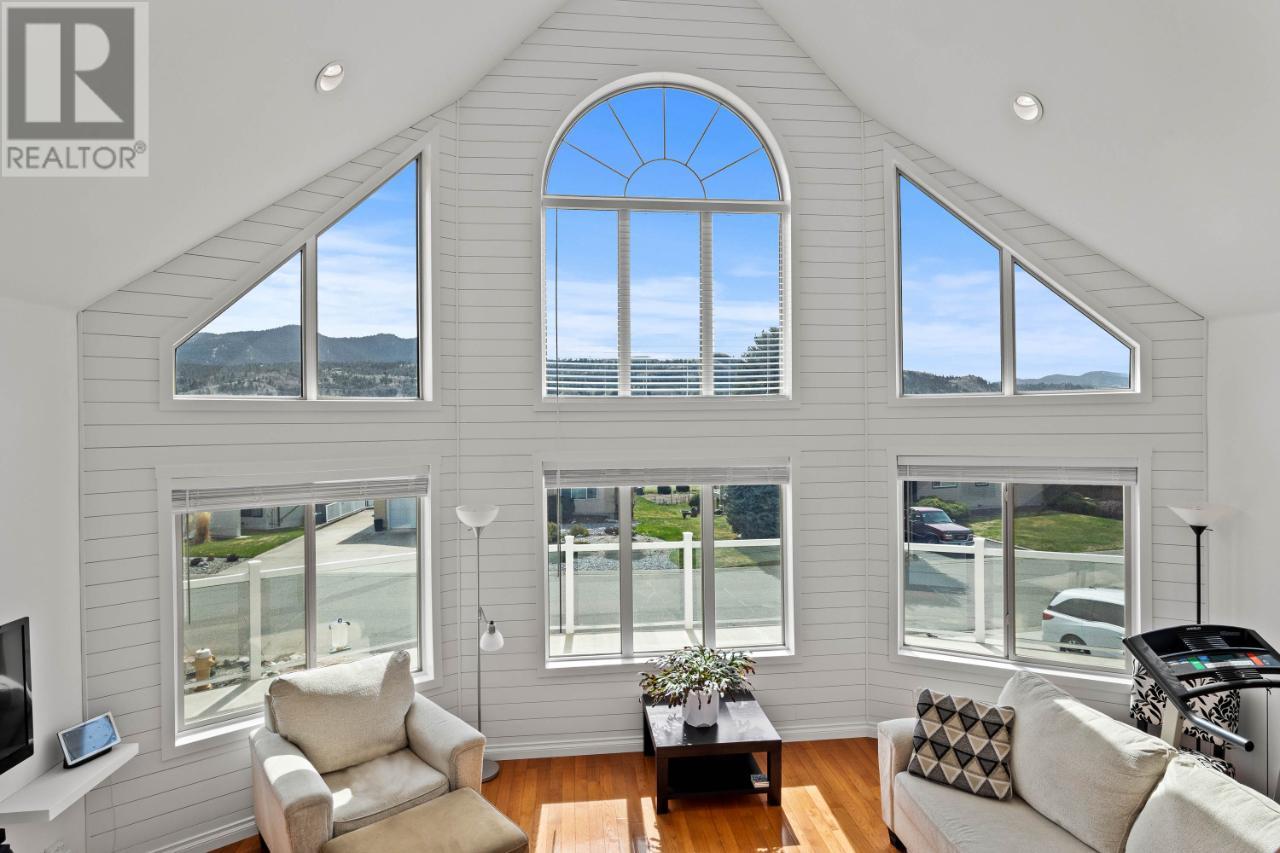 For sale 3601 NAVATANEE DRIVE, Kamloops, British Columbia V2H1S1