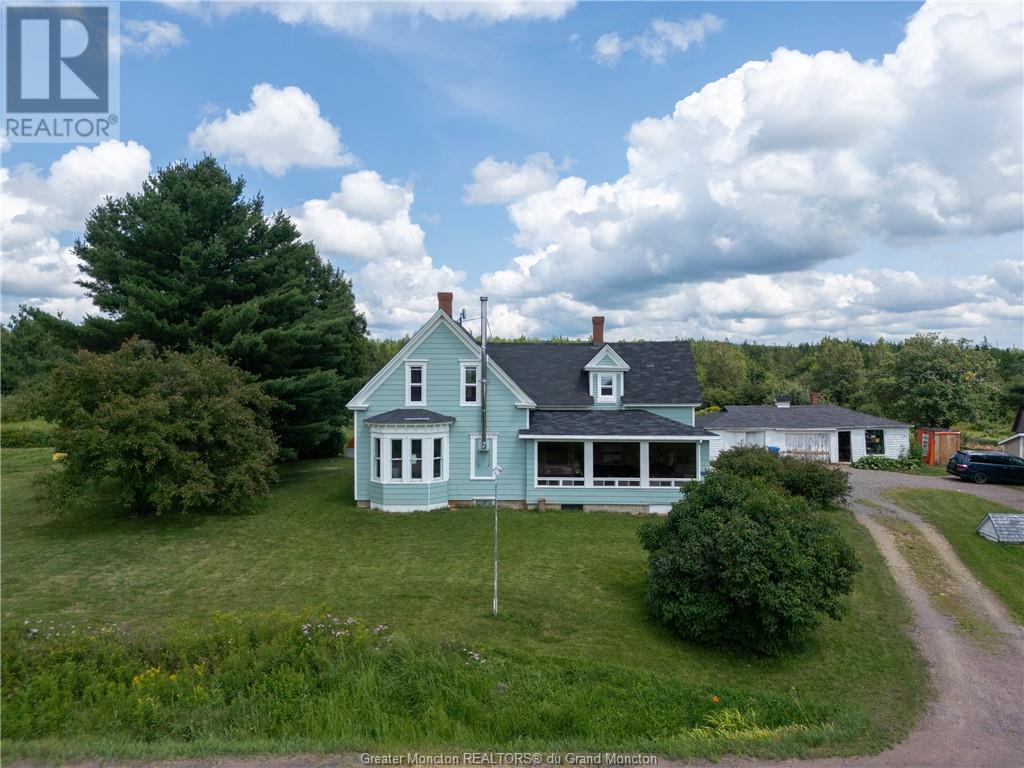 For sale 395 Principal ST, Memramcook, New Brunswick E4K1B4 M158753