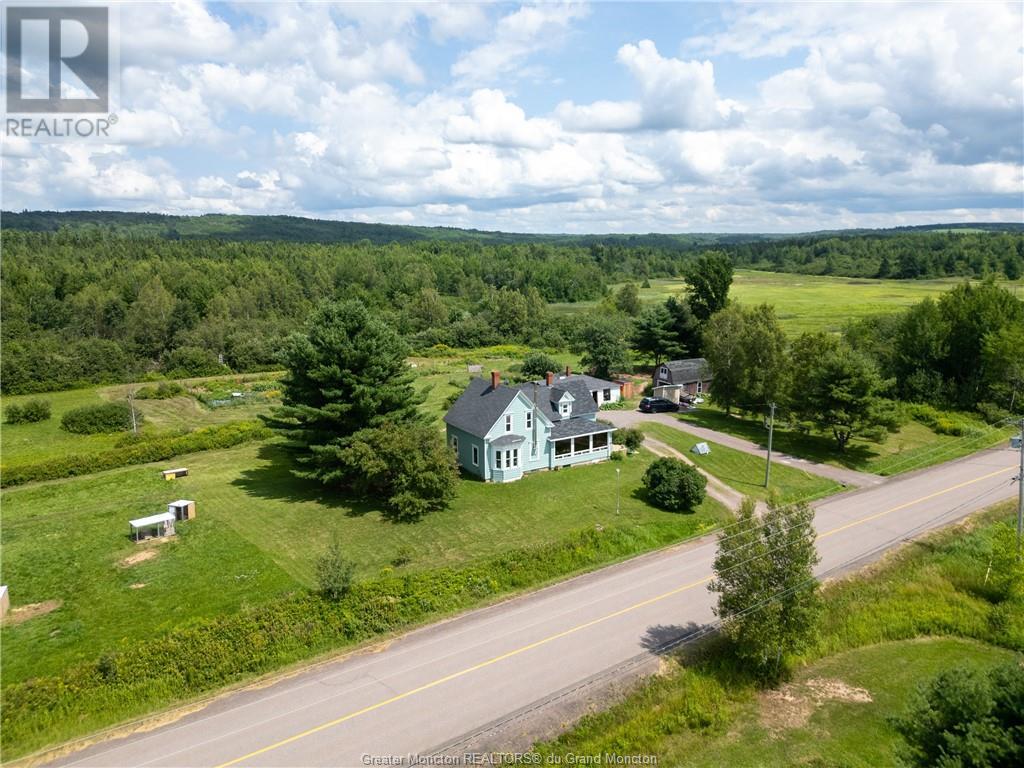 For sale 395 Principal ST, Memramcook, New Brunswick E4K1B4 M158753