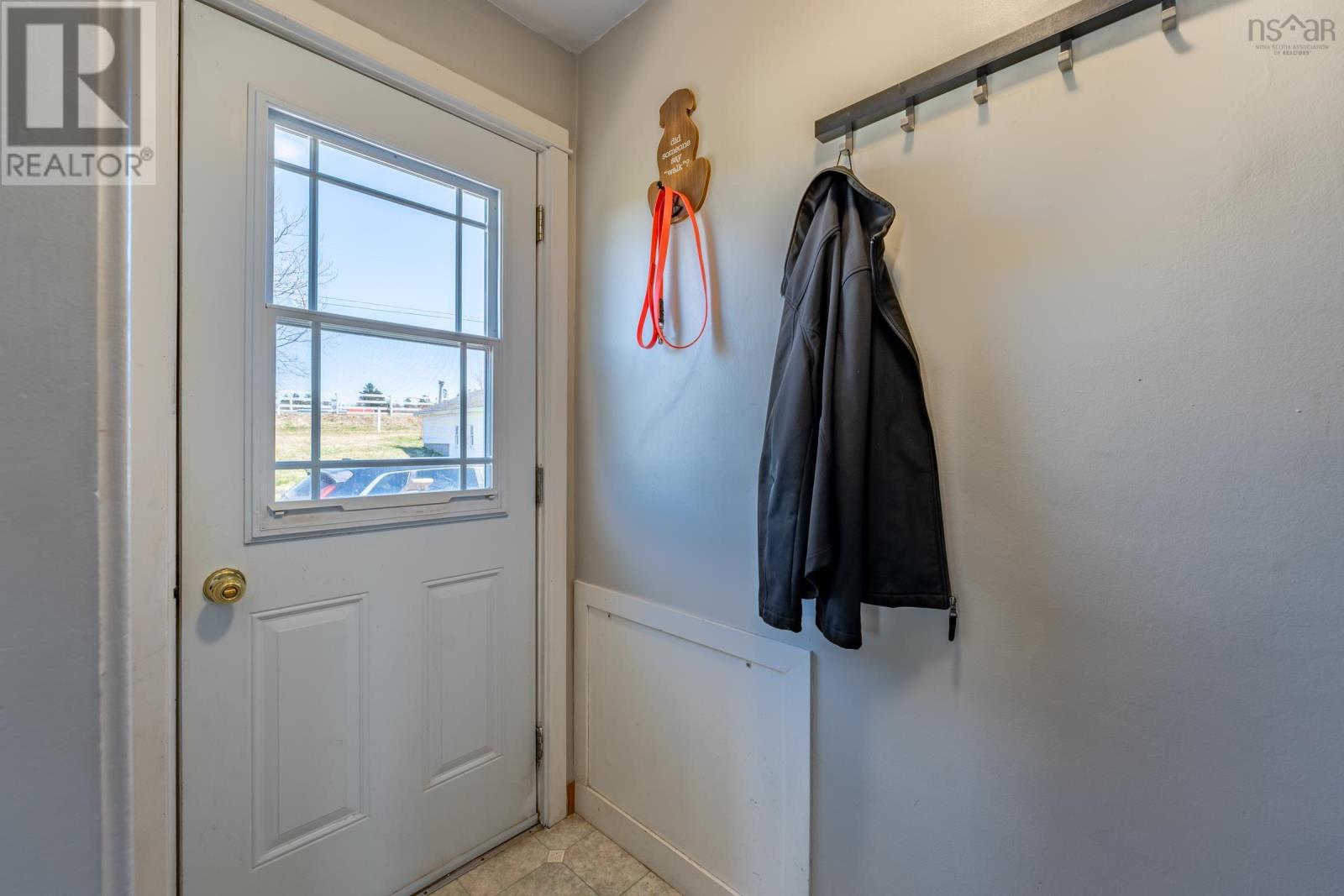 For sale 43 Belle Vue St, Belliveaus Cove, Nova Scotia B0W1M0