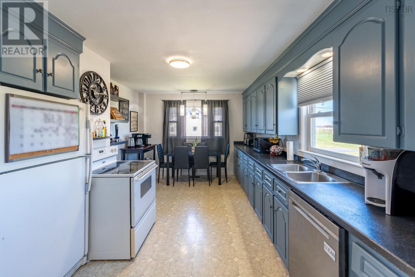 For sale 43 Belle Vue St, Belliveaus Cove, Nova Scotia B0W1M0