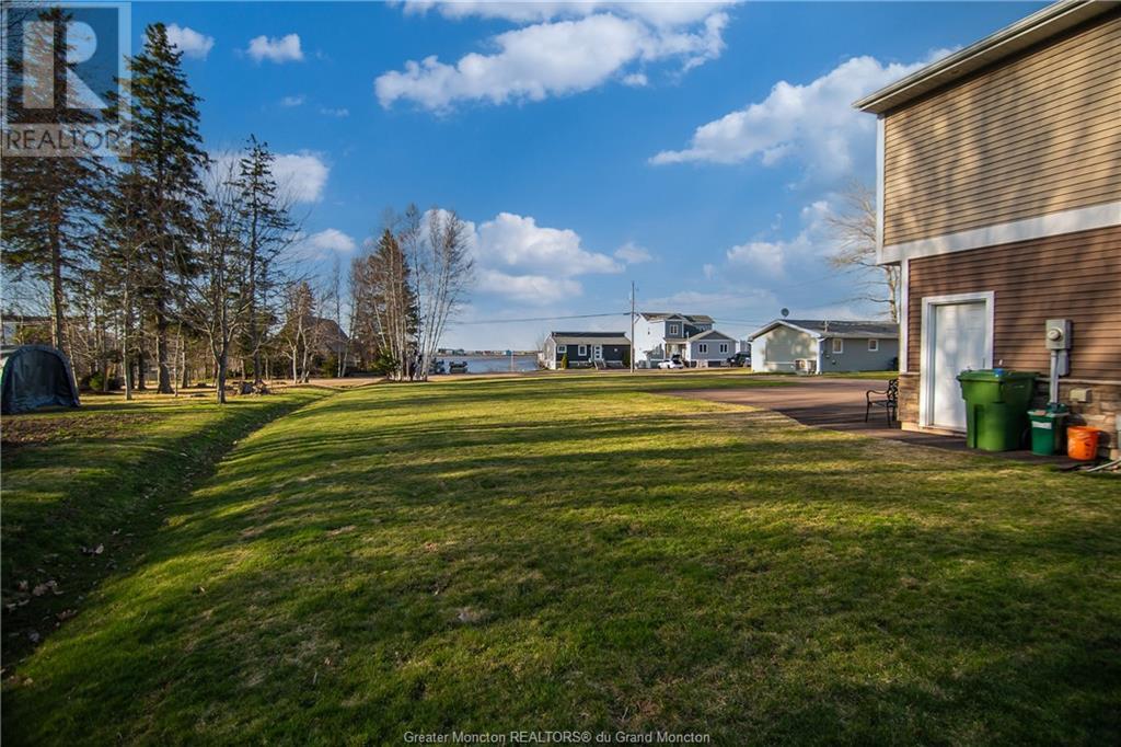 For sale 355 Cornwall RD, Shediac, New Brunswick E4P1N9 M158860