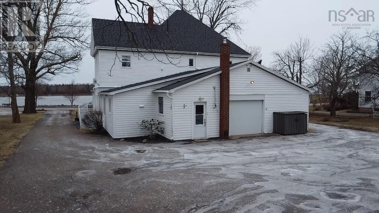 For sale 204 Water Street, Pugwash, Nova Scotia B0K1L0 202405873