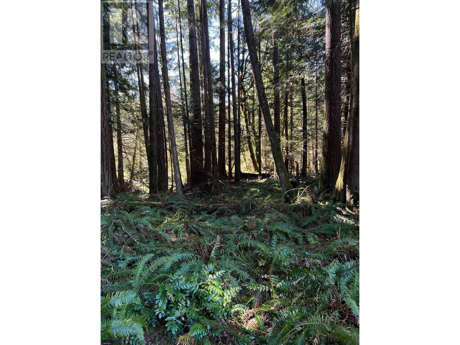 For sale 7095 SECHELT INLET ROAD, Sechelt, British Columbia V0N1Y2