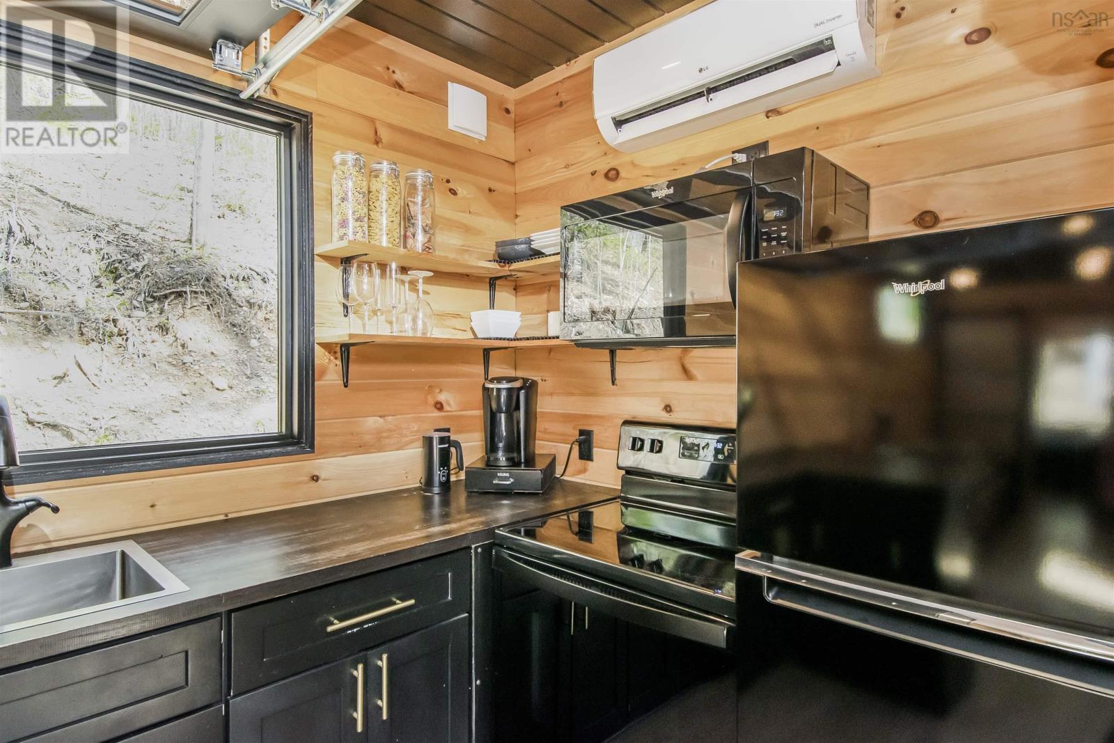 For sale 10 Raven Way, Windsor Forks, Nova Scotia B0N2T0 202408372