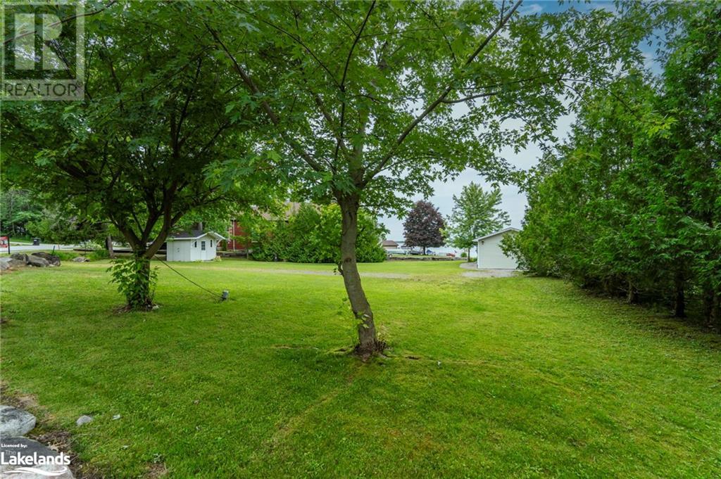 For sale 220 ROBIN'S POINT Road, Victoria Harbour, Ontario L0K2A0